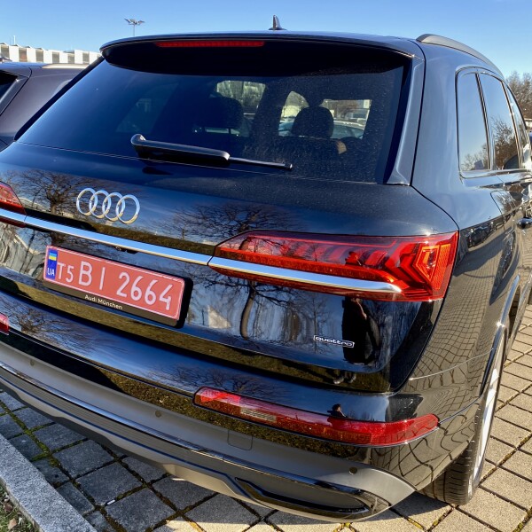 Audi Q7 из Германии (43853)