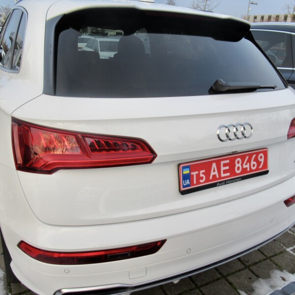 Audi Q5 из Германии (43886)