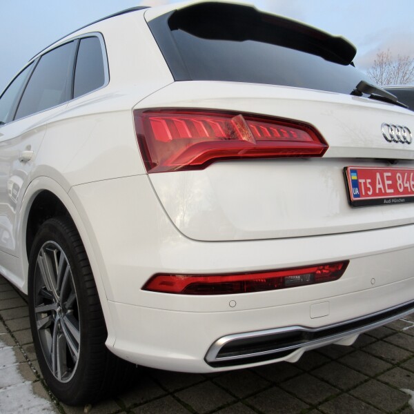 Audi Q5 из Германии (43890)