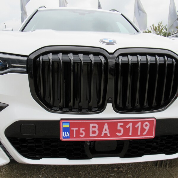 BMW X7 из Германии (44669)