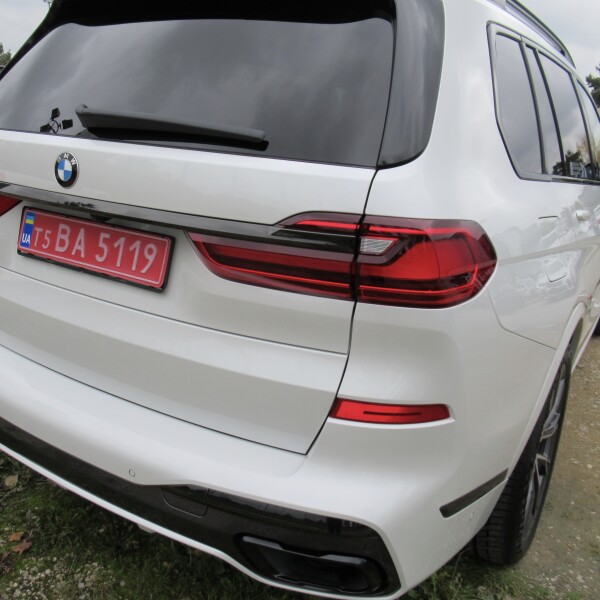 BMW X7 из Германии (44675)
