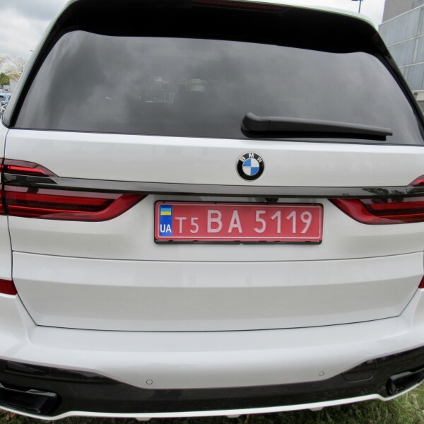 BMW X7 из Германии (44674)