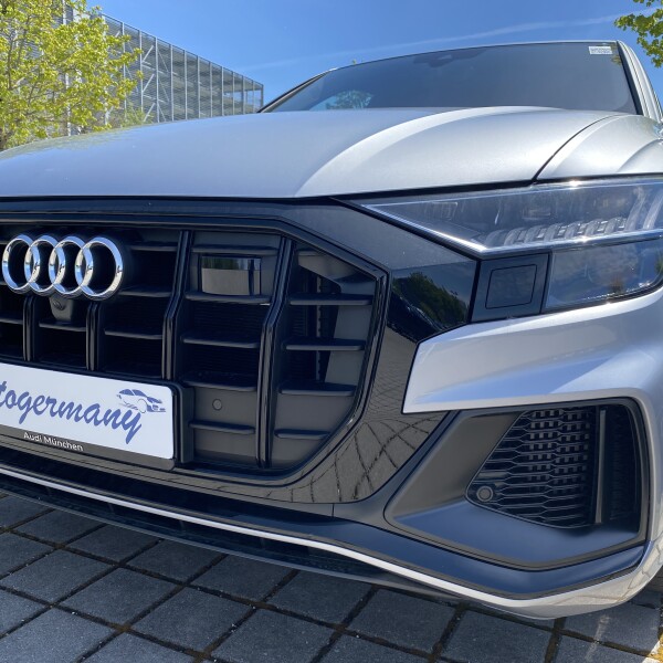 Audi SQ8 из Германии (45197)