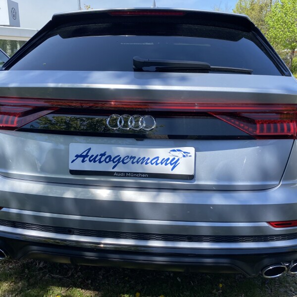 Audi SQ8 из Германии (45163)