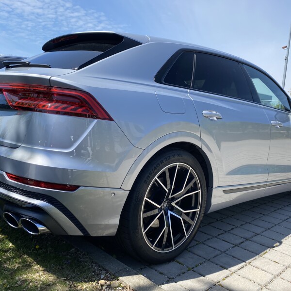 Audi SQ8 из Германии (45173)