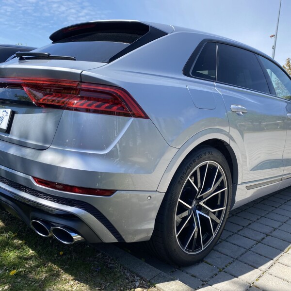 Audi SQ8 из Германии (45175)
