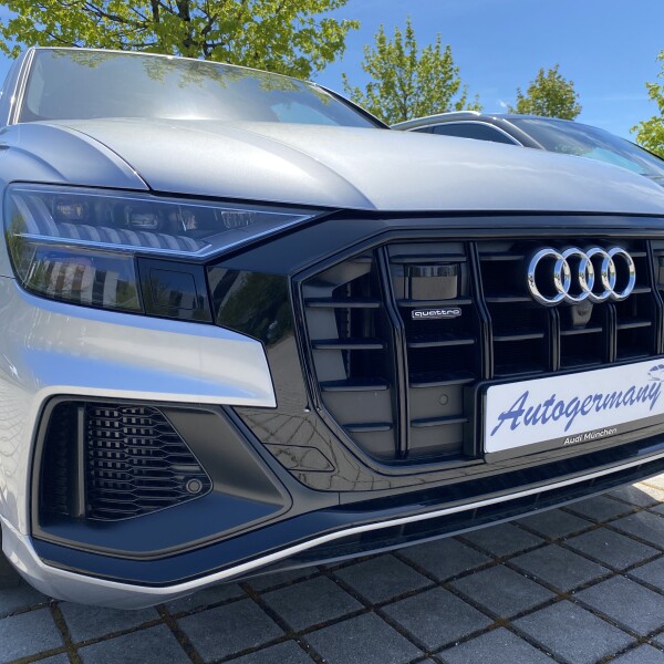 Audi SQ8 из Германии (45196)