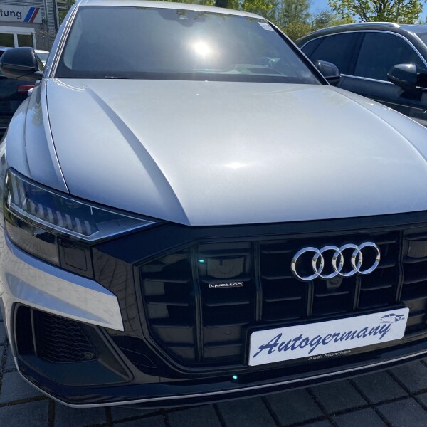 Audi SQ8 из Германии (45191)