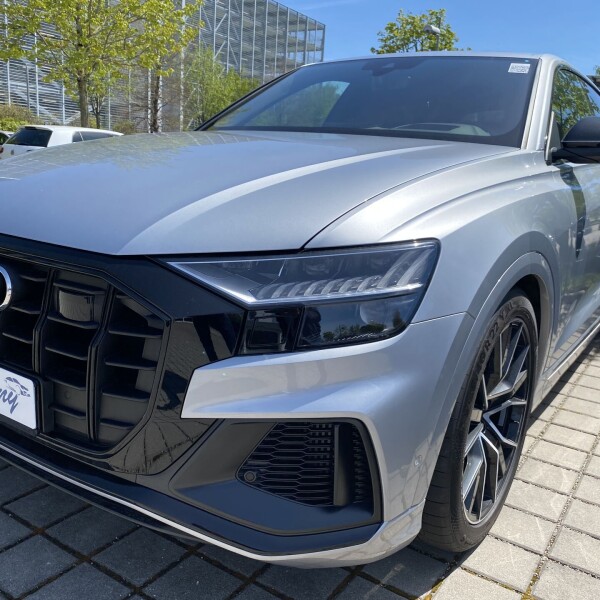 Audi SQ8 из Германии (45187)