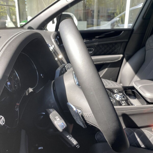 Bentley Bentayga из Германии (45741)