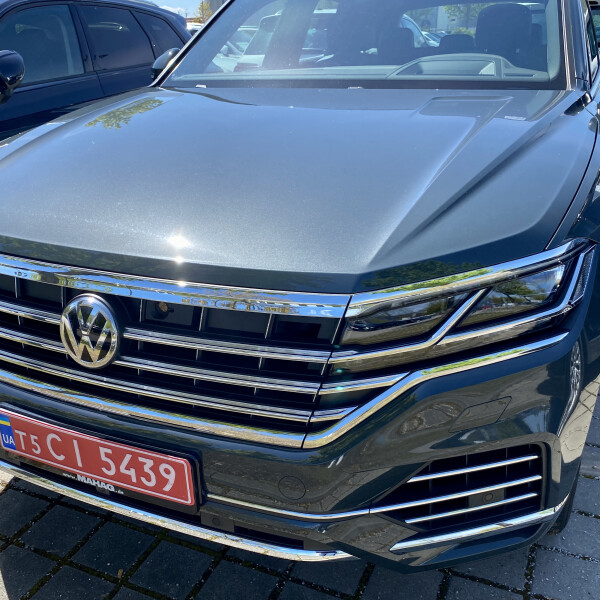 Volkswagen Touareg из Германии (45986)