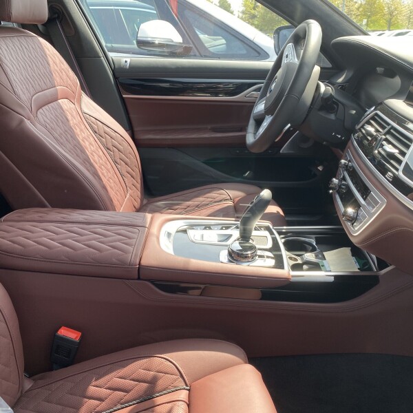 BMW 7-серии из Германии (46189)