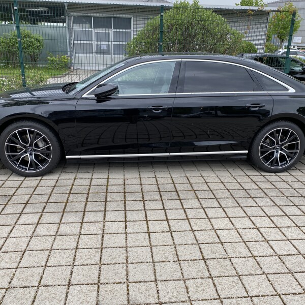 Audi A8  из Германии (46229)