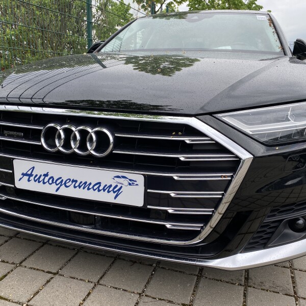 Audi A8  из Германии (46211)
