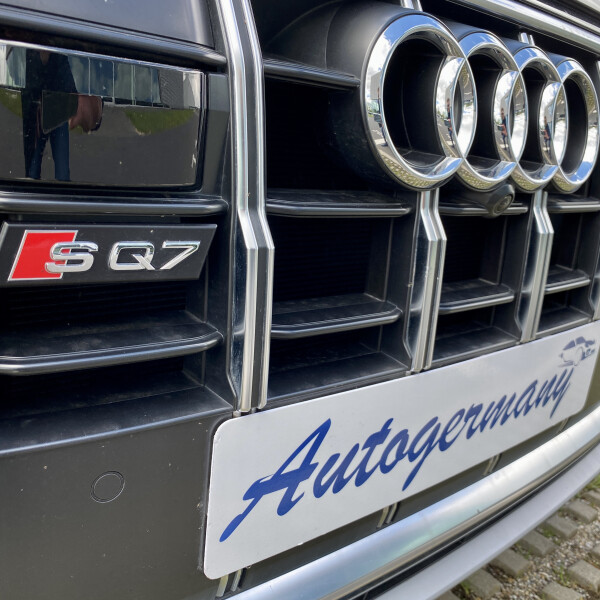 Audi SQ7 из Германии (46446)