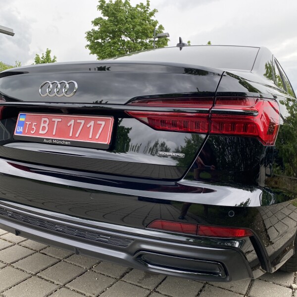 Audi A6  из Германии (46656)