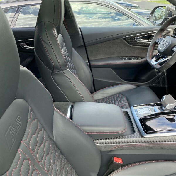 Audi RSQ8 из Германии (46844)