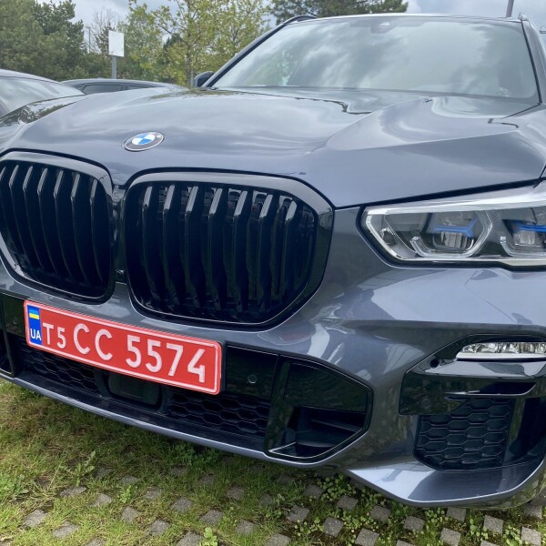 BMW X5  из Германии (46960)