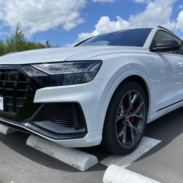 Audi SQ8 из Германии (47316)
