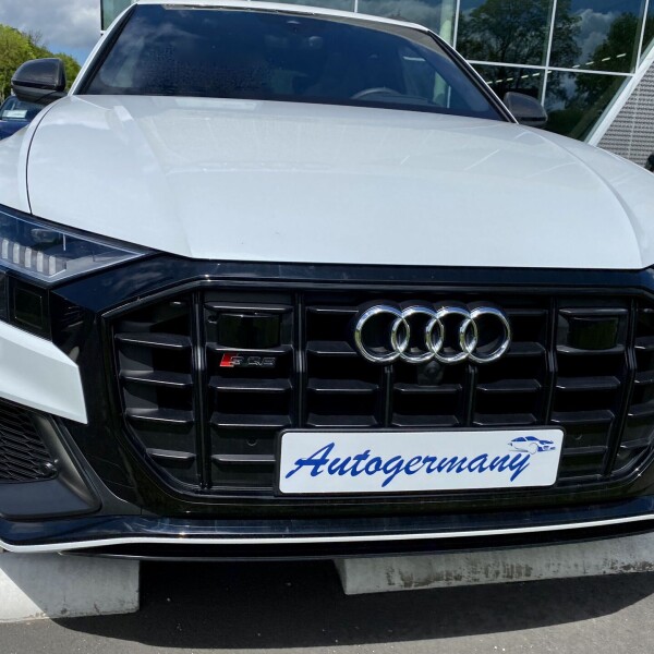 Audi SQ8 из Германии (47311)