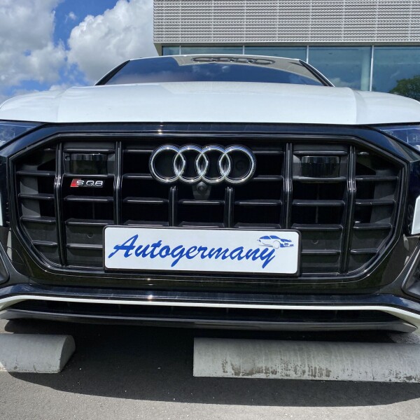 Audi SQ8 из Германии (47313)