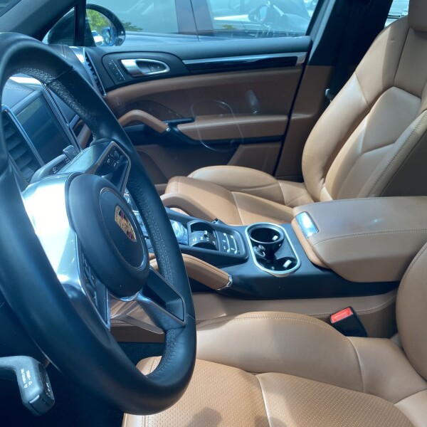 Porsche Cayenne из Германии (47369)