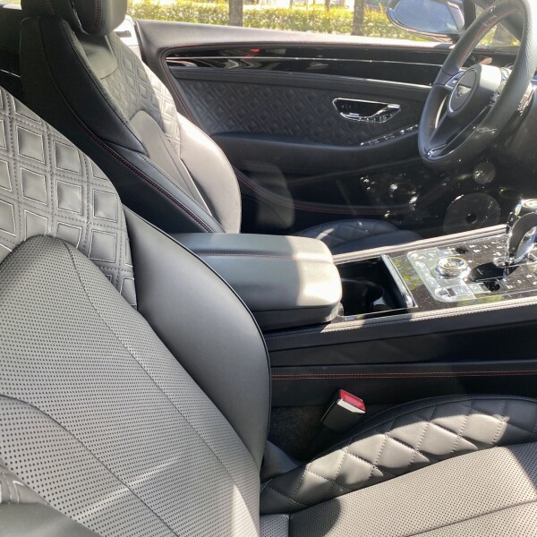 Bentley Continental из Германии (47679)