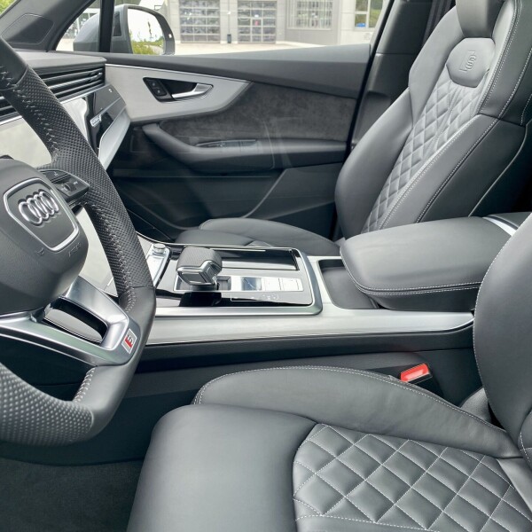 Audi Q7 из Германии (47906)