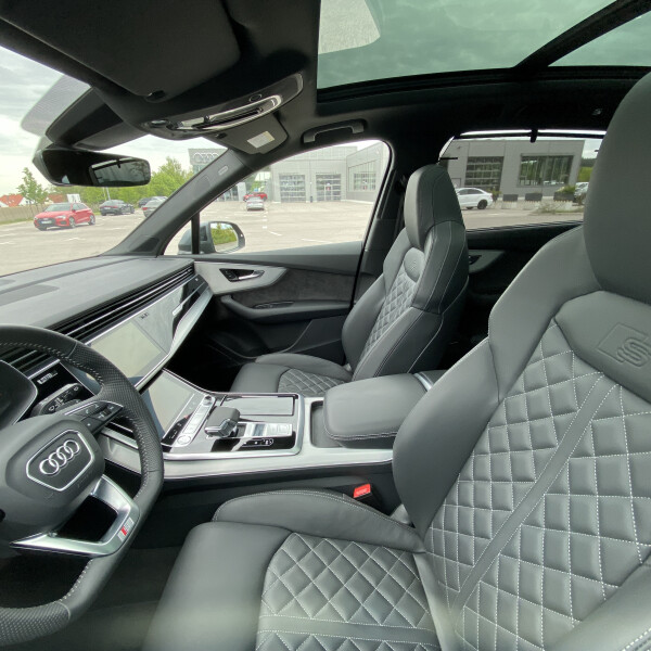 Audi Q7 из Германии (47905)