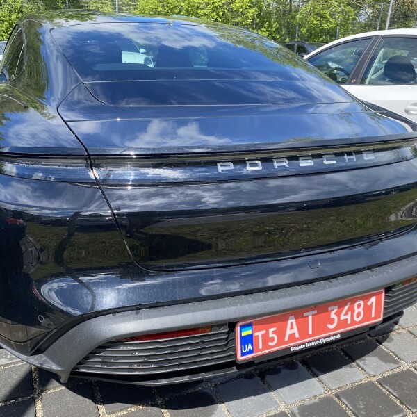 Porsche Taycan из Германии (48030)