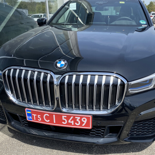 BMW 7-серии из Германии (48158)