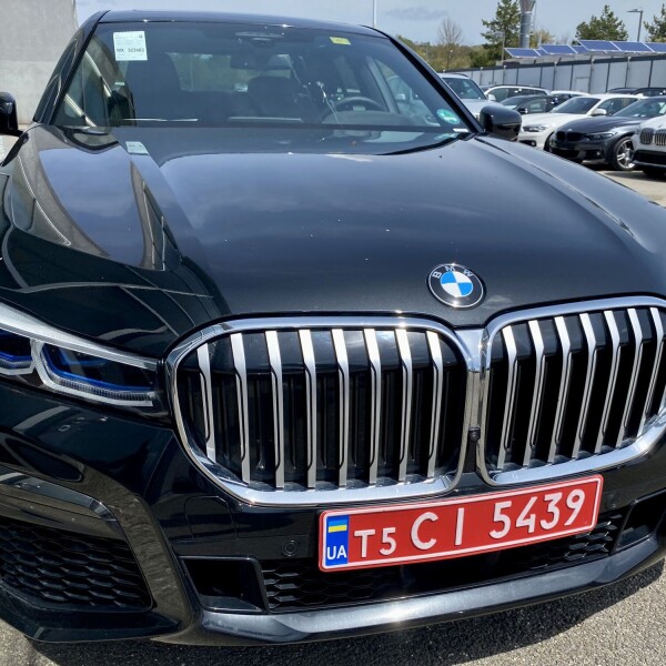 BMW 7-серии из Германии (48160)
