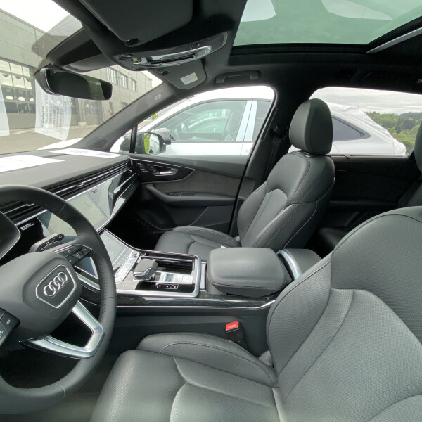 Audi Q7 из Германии (48307)