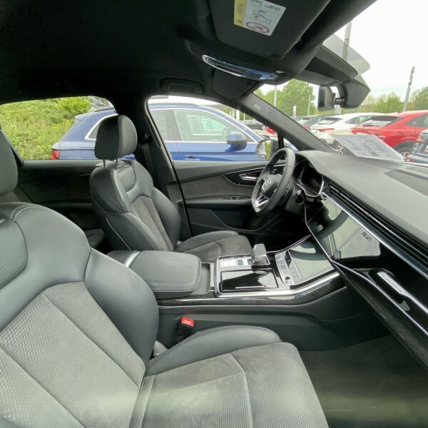Audi Q7 из Германии (48445)
