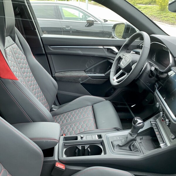 Audi RSQ3 из Германии (48597)