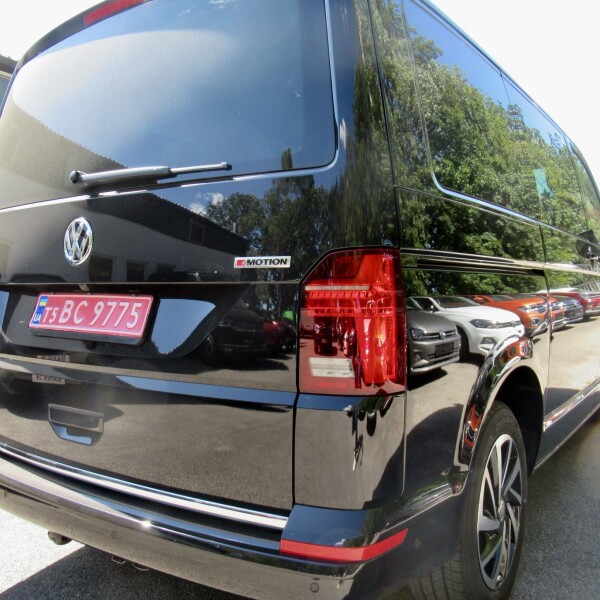 Volkswagen Multivan/Caravelle/Transporter из Германии (48642)