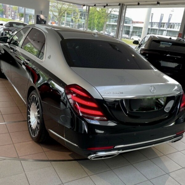 Mercedes-Benz Maybach  из Германии (48683)