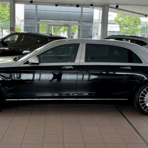 Mercedes-Benz Maybach  из Германии (48684)