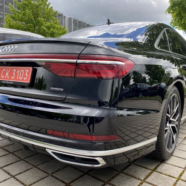 Audi A8  из Германии (48944)