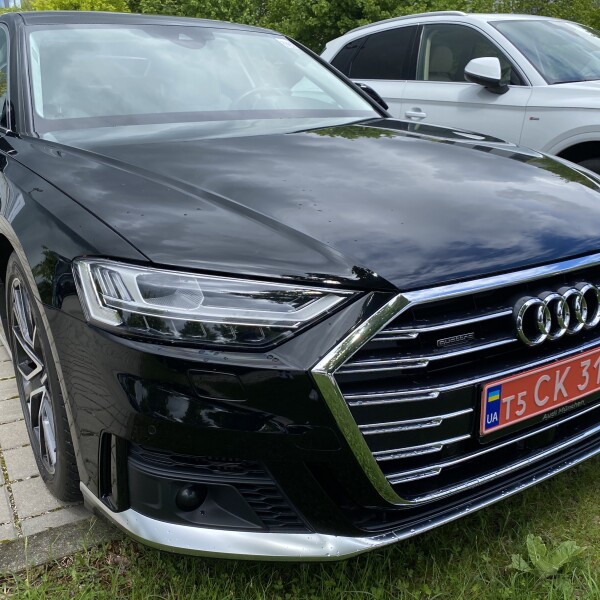 Audi A8  из Германии (48926)