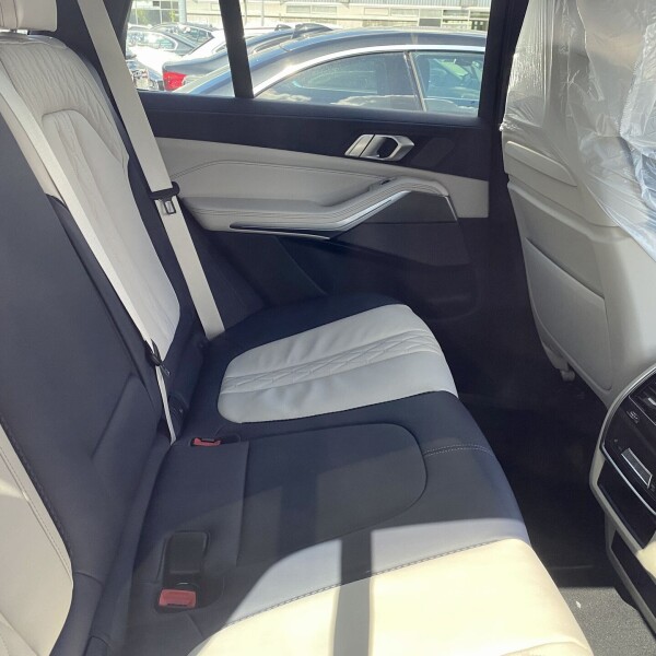 BMW X5  из Германии (49121)