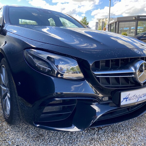 Mercedes-Benz E-Klasse из Германии (49346)