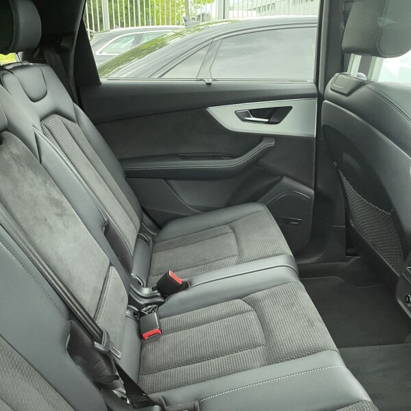 Audi Q7 из Германии (49606)