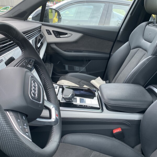 Audi Q7 из Германии (49597)