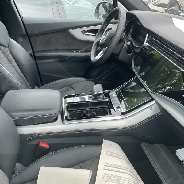 Audi Q7 из Германии (49603)