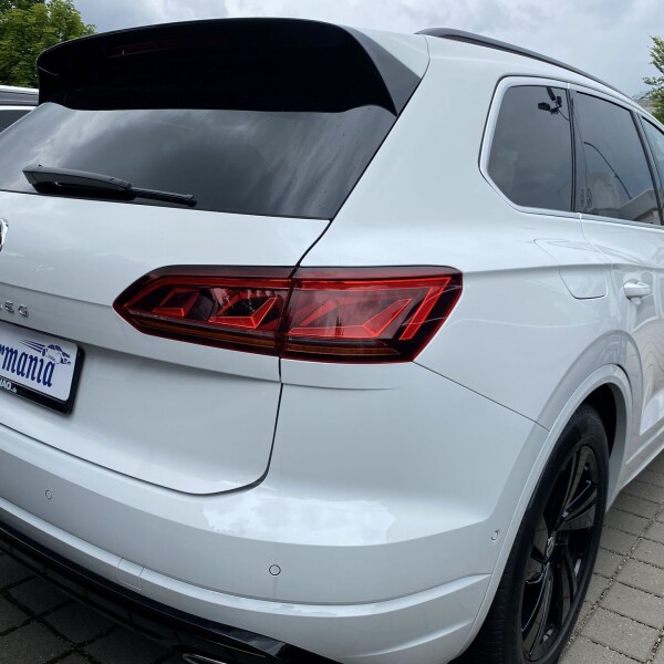 Volkswagen Touareg из Германии (49637)