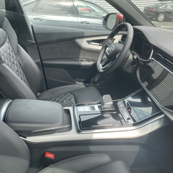 Audi Q8 из Германии (49848)