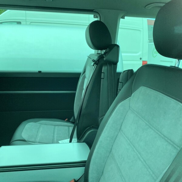 Volkswagen Multivan/Caravelle/Transporter из Германии (50128)