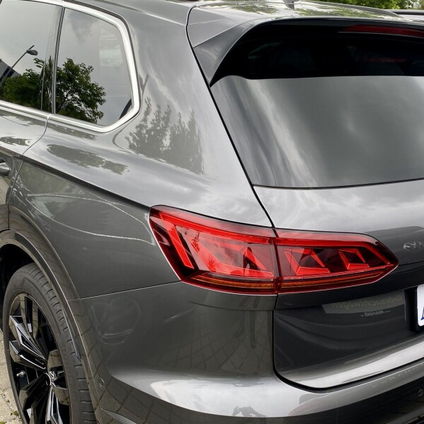 Volkswagen Touareg из Германии (50375)