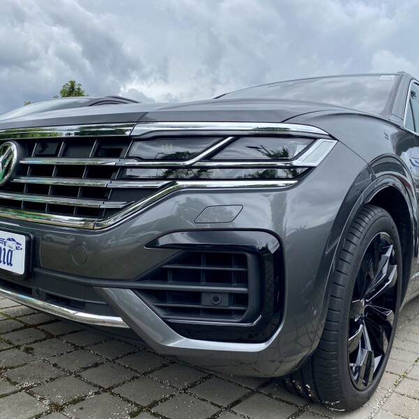 Volkswagen Touareg из Германии (50372)